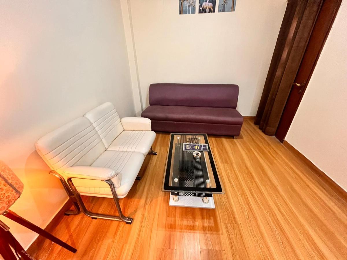 Oyster Pearl I Near Medanta Hospital I Sec-39 I Gurgaon Hotell Exteriör bild