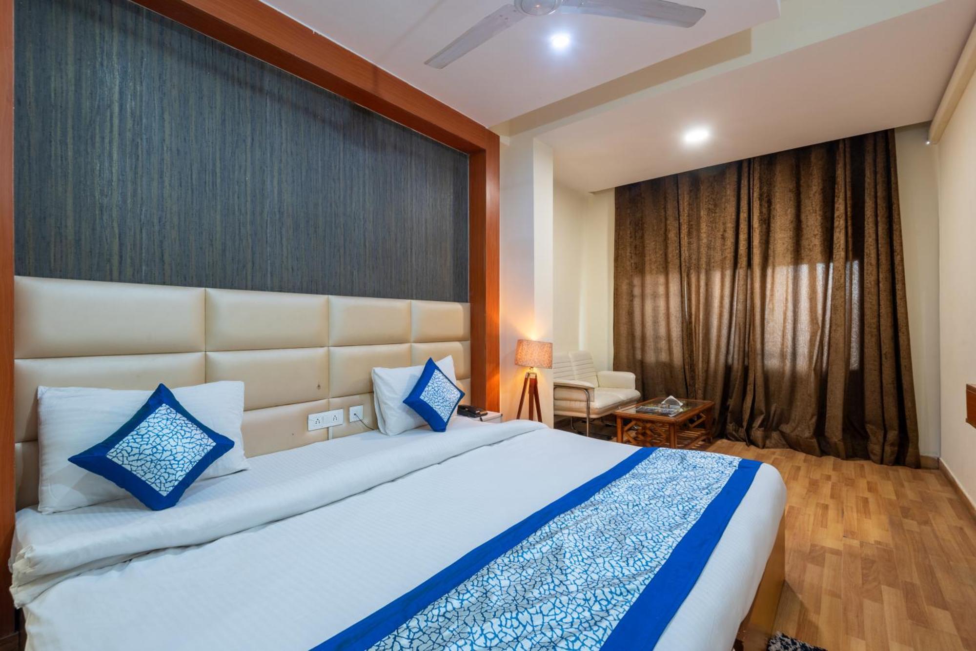 Oyster Pearl I Near Medanta Hospital I Sec-39 I Gurgaon Hotell Exteriör bild