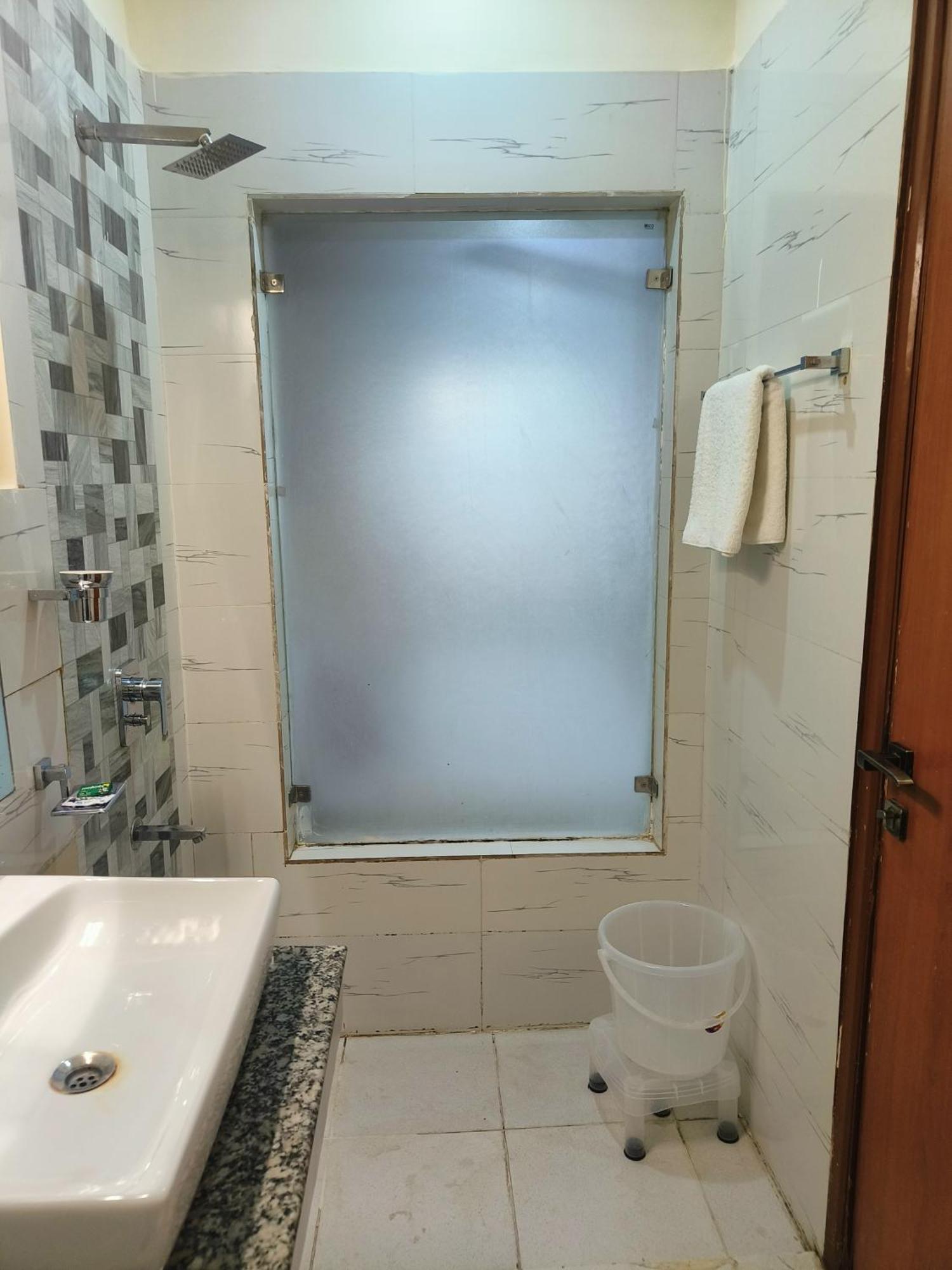 Oyster Pearl I Near Medanta Hospital I Sec-39 I Gurgaon Hotell Exteriör bild